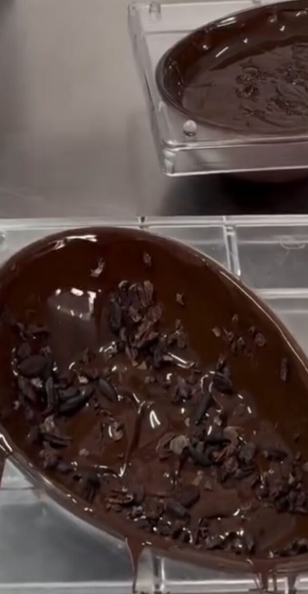 UOVO FONDENTE FAVA DI CACAO - immagine 2
