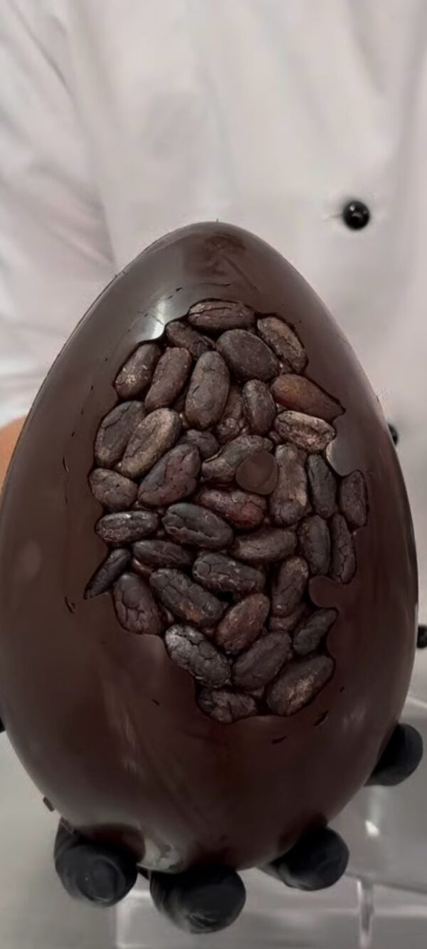 UOVO FONDENTE FAVA DI CACAO